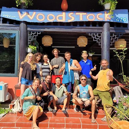 Woodstock Beach Camp Xuan Dam Esterno foto